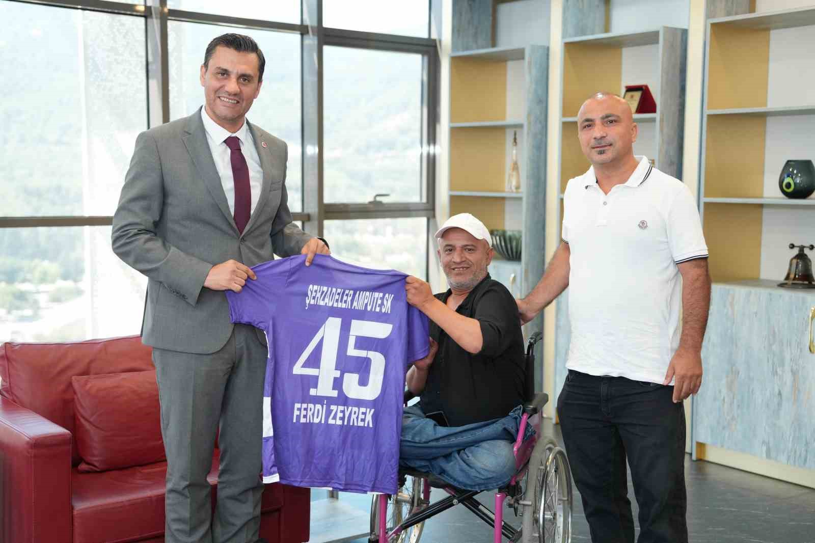 Başkan Zeyrek’ten Ampute spor kulübüne destek sözü