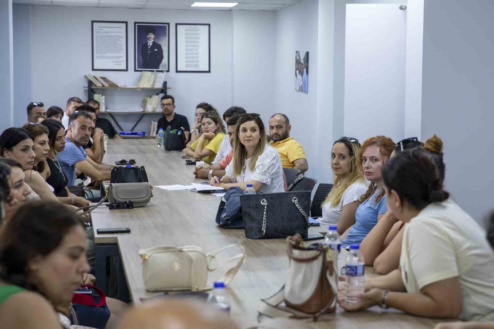 Büyükşehir Belediyesinin kurs merkezlerinde yıllık planlar hazırlanıyor