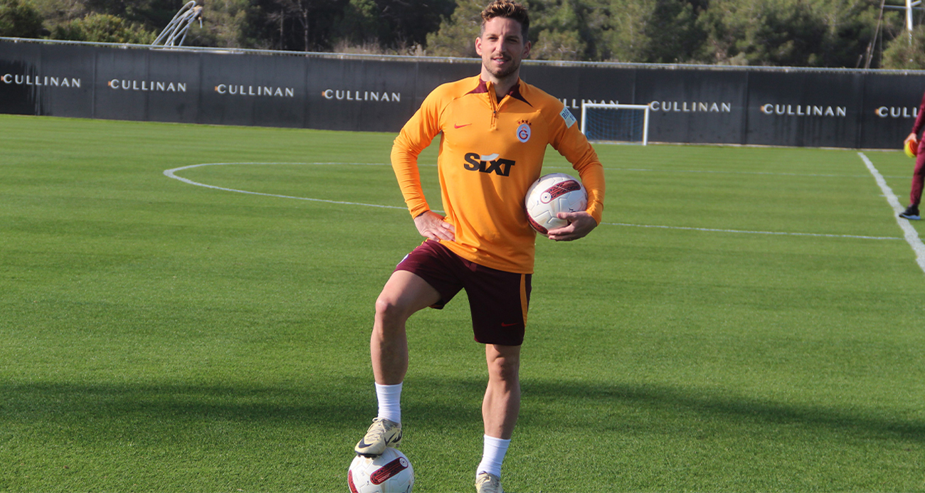 Galatasaray, Mertens’in sözleşmesini uzattı