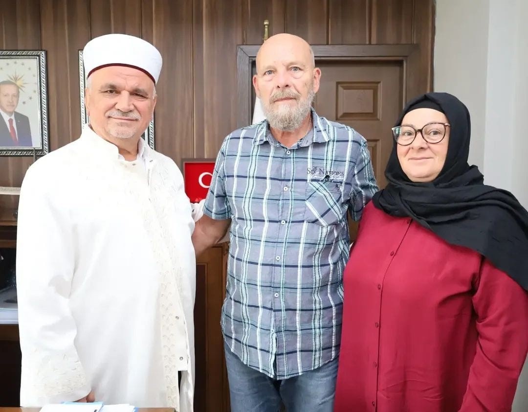 musluman-esinden-ilham-aldi-karabuk-te-islamiyet-i-secti