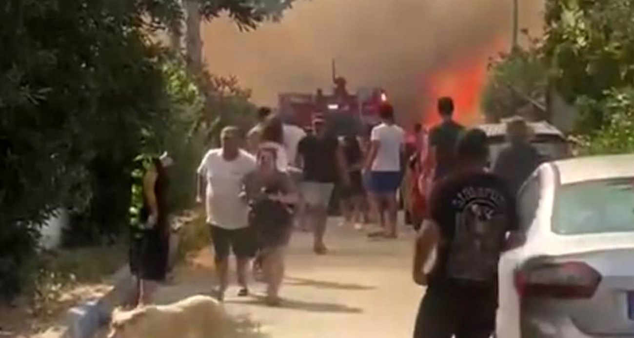 Foça'da orman yangını!