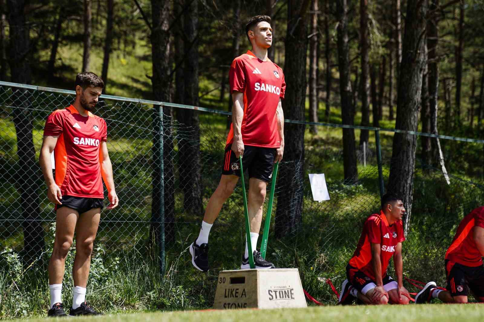 Gaziantep FK, Bolu kampına başladı