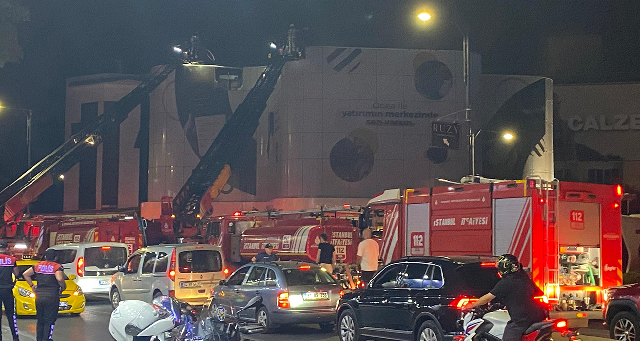 İstanbul’da Odeabank’ta korkutan yangın!