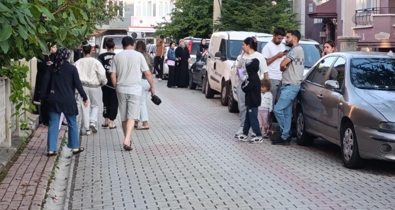 Afyonkarahisar’da 4,4 büyüklüğünde deprem