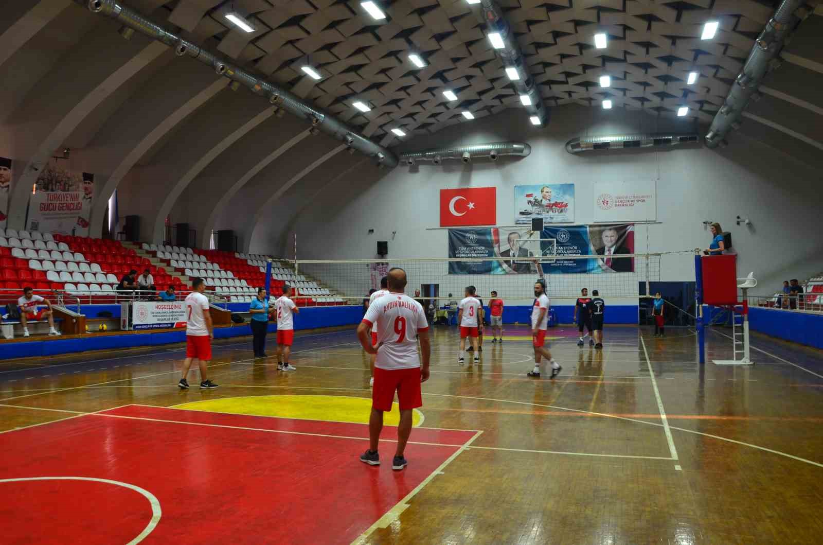 Aydın’da 15 Temmuz Voleybol Turnuvası başladı