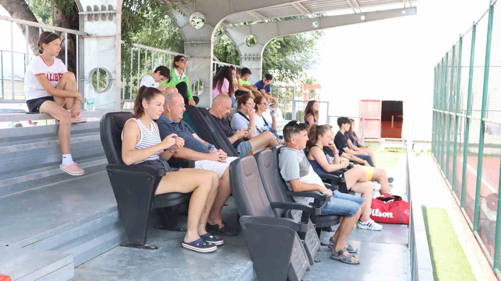 Bolu’da Ulusal Tenis Turnuvası başladı