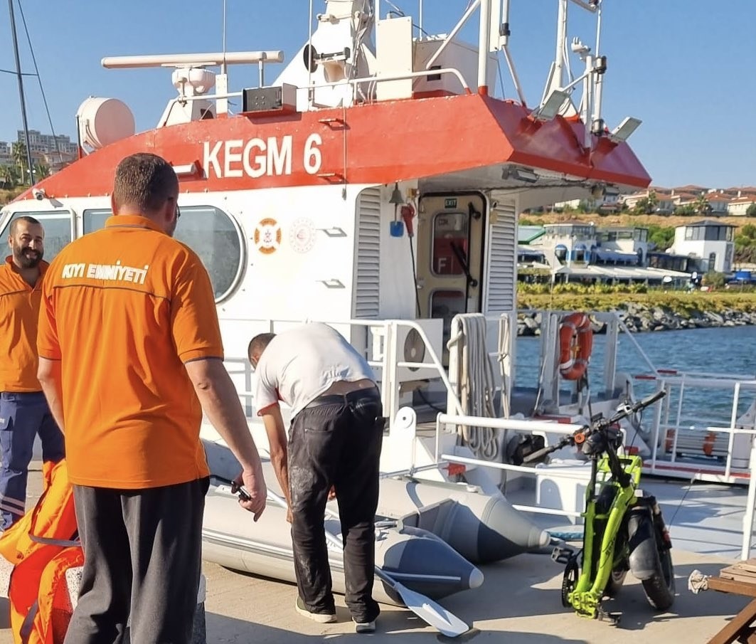 Şişme botla denizde sürüklenen şahıs Kıyı Emniyeti Genel Müdürlüğü’nce kurtarıldı