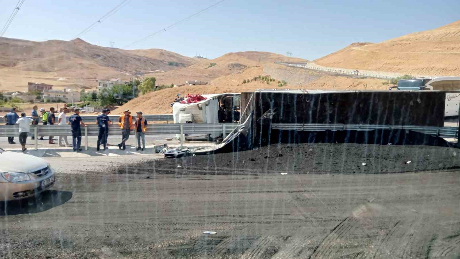 Şırnak’ta trafik kazaları: 2 yaralı