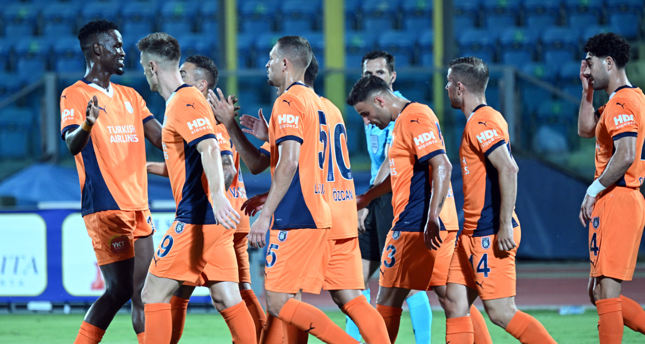 UEFA Avrupa Konferans Ligi: La Fiorita: 0 - RAMS Başakşehir: 4