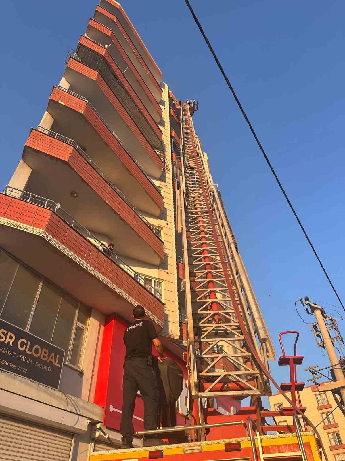 mardin-de-apartman-dairesinde-cikan-yangin-sonduruldu