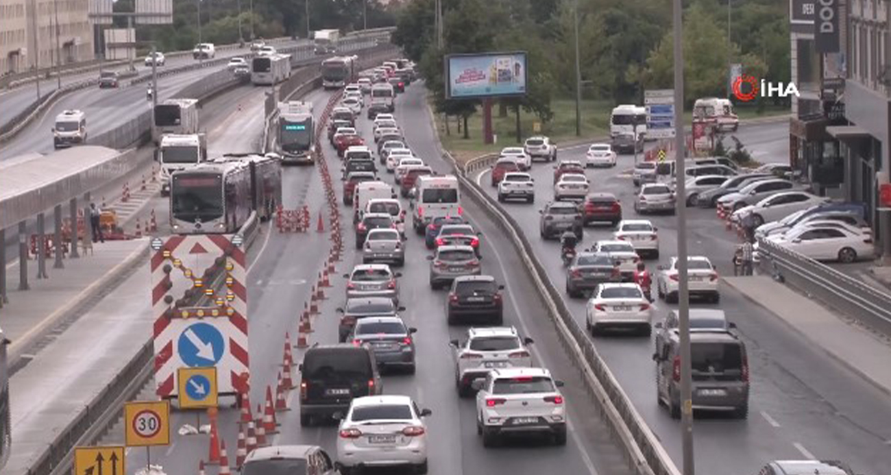 İstanbulluların çilesine dönüşen yol çalışması beklemeye alındı