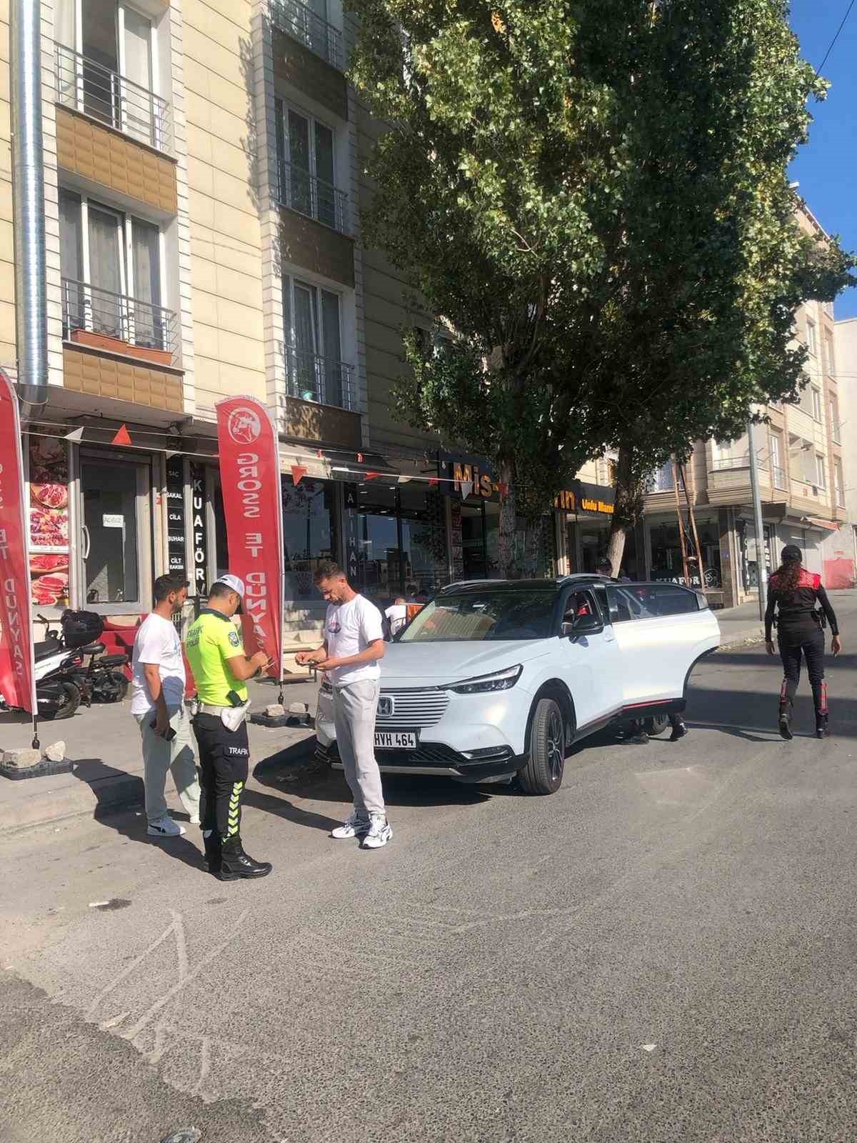 Esenyurt’ta geniş çaplı asayiş uygulaması yapıldı