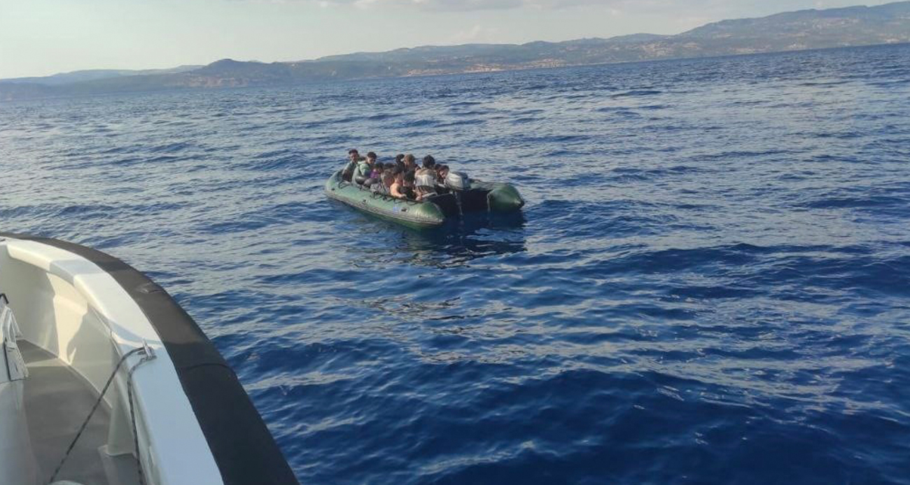 Ayvacık açıklarında 33 kaçak göçmen yakalandı, 15 kaçak göçmen kurtarıldı