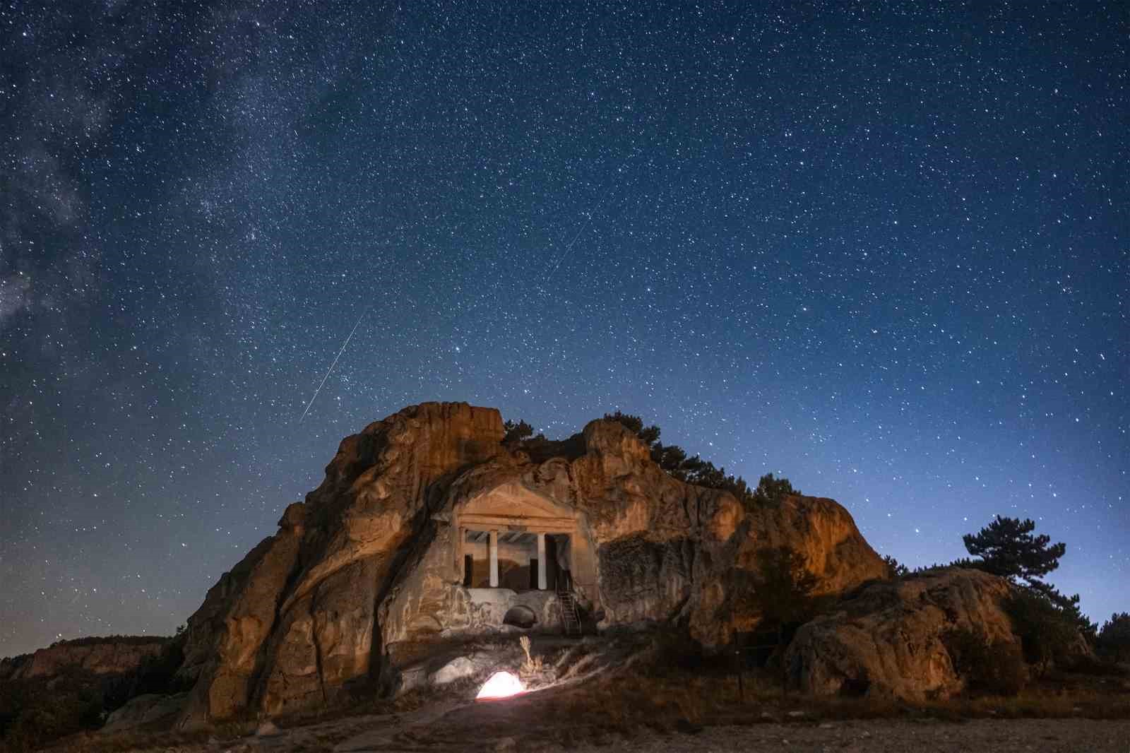 Perseid meteor yağmuru Eskişehir’de de fotoğraflandı