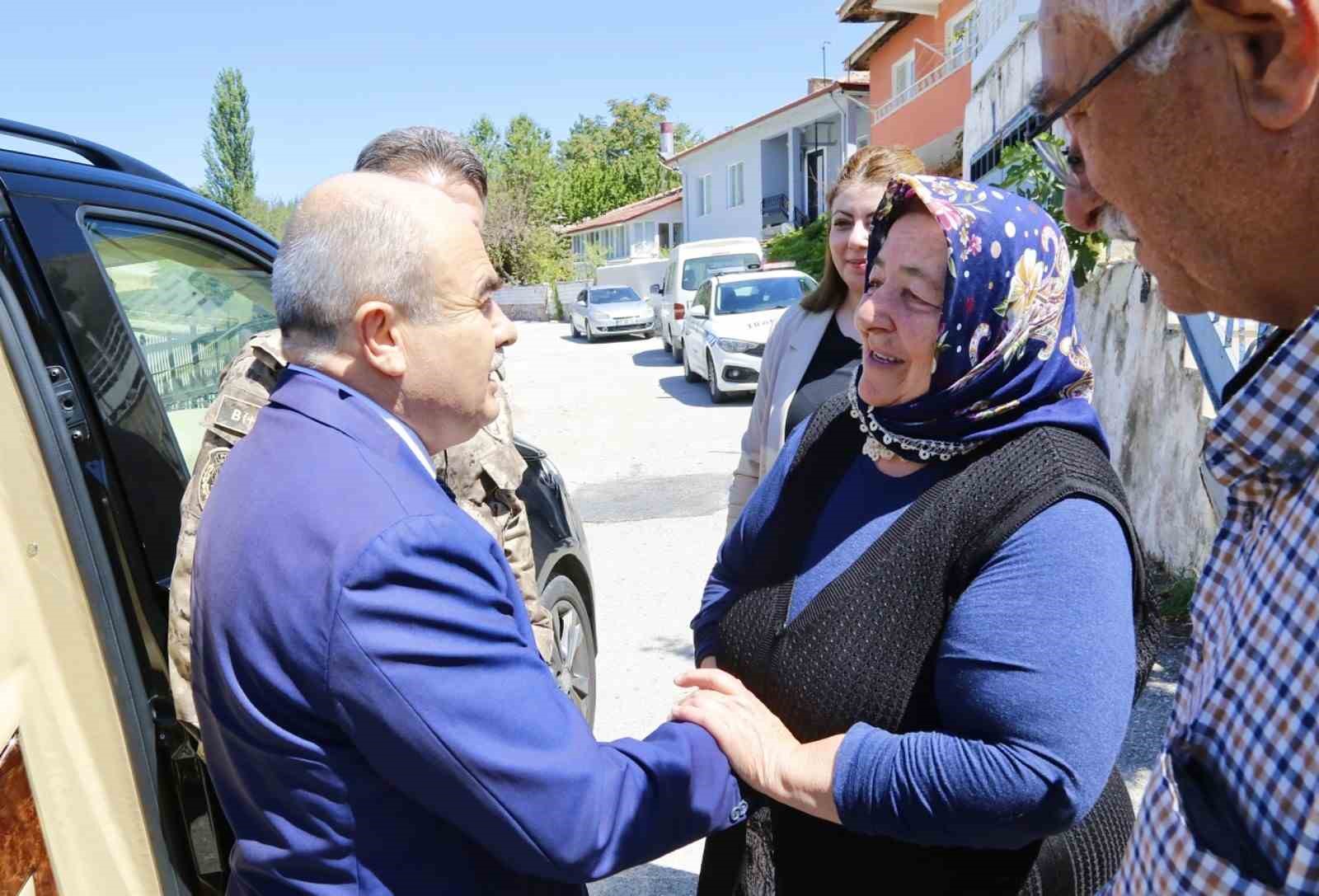 Sultan Ana Yardımlaşma ve Dayanışma Derneği Başkanı Kümbet’ten Vali Dağlı’ya teşekkür