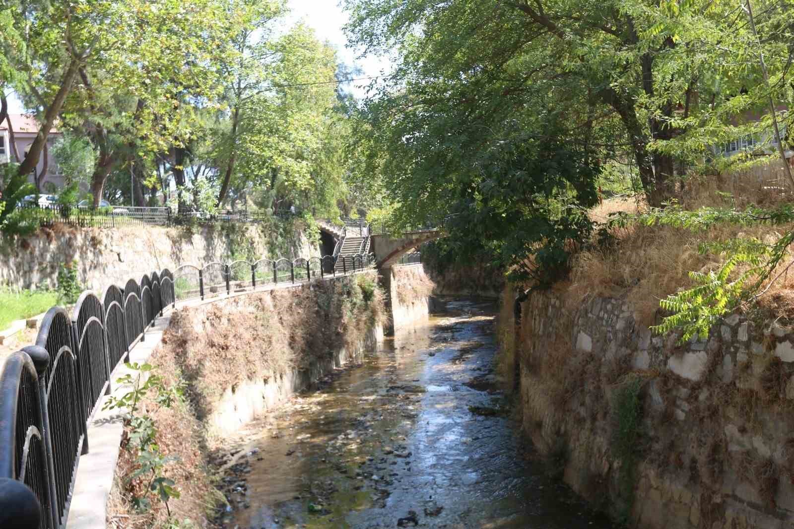 Tabakhane Deresi’ndeki kapsamlı temizlik çalışması tamamlandı