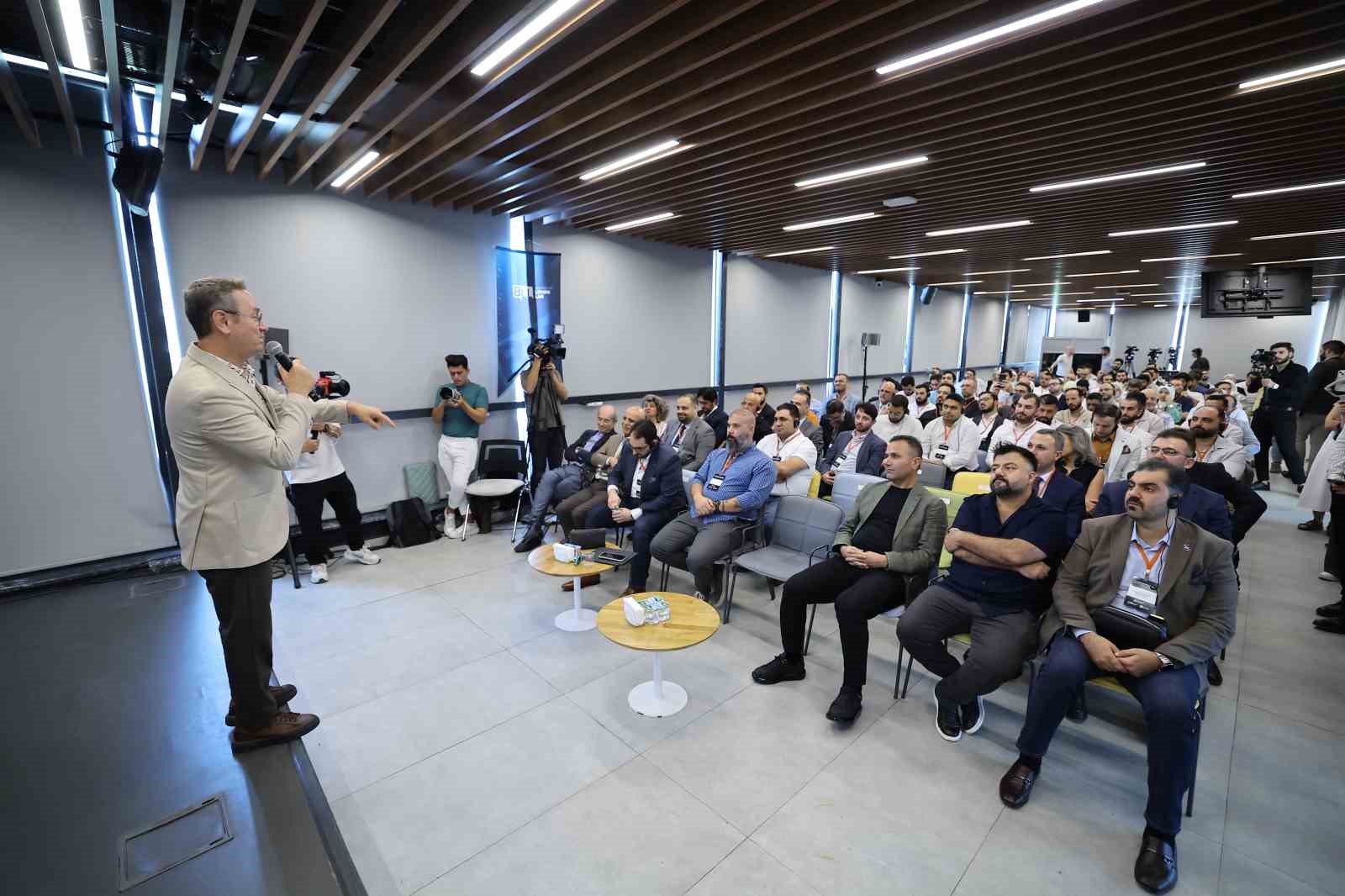 Başakşehir’deki sürdürülebilir kalkınma konferansına yoğun ilgi