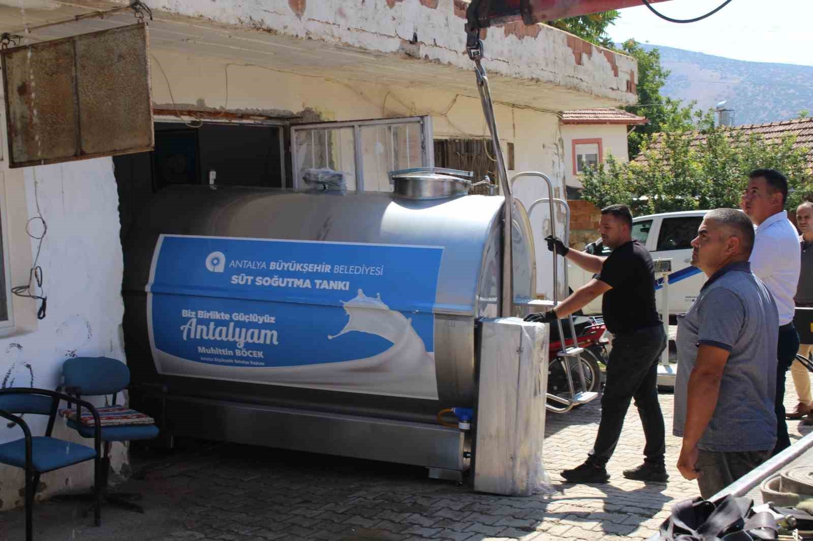 Büyükşehir Belediyesi’nin kooperatiflere ekipman desteği sürüyor