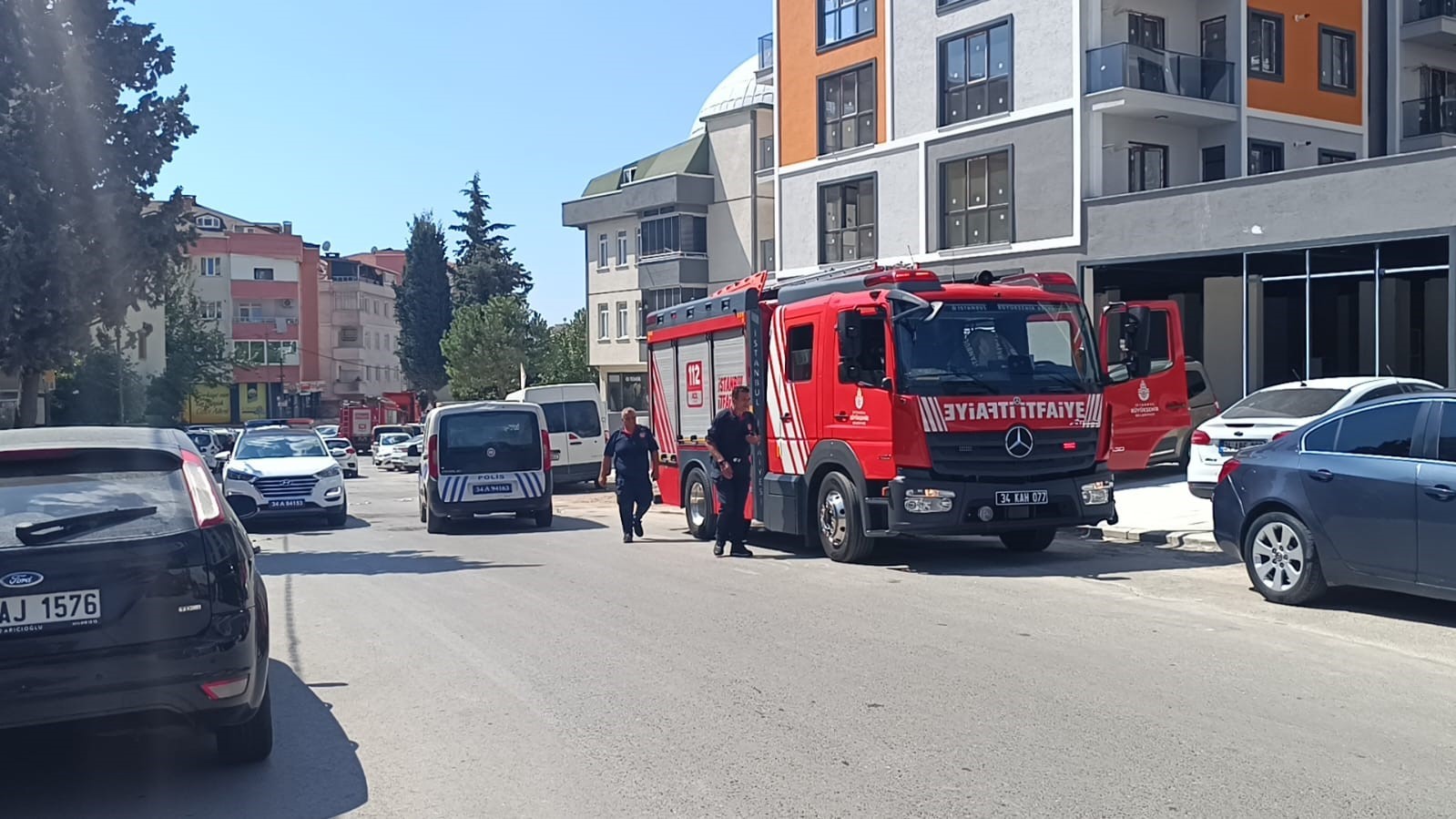 Pendik’te kuyuya düşen inşaat işçisinin kurtarılma anı kamerada