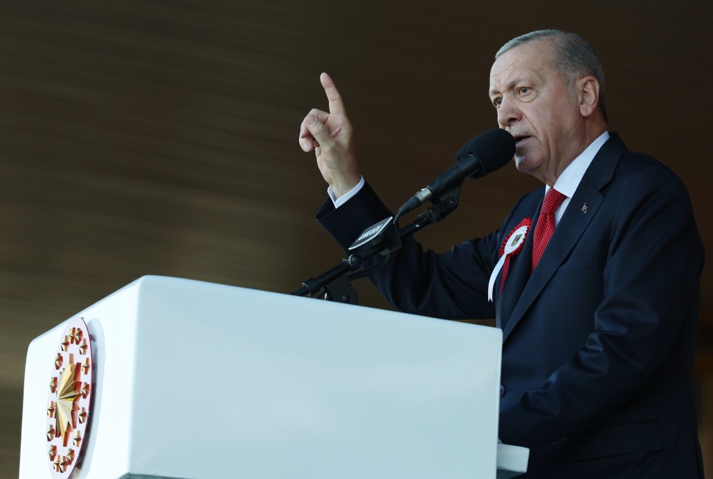 Cumhurbaşkanı Erdoğan: “Türk Silahlı Kuvvetlerimiz sorumluluk aldığı her yerde görevini, alnının akıyla yerine getiriyor”