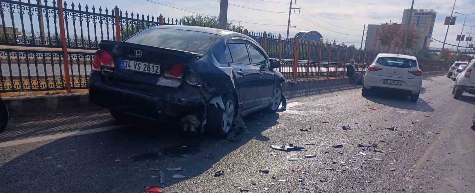 Diyarbakır-Elazığ yolunda zincirleme kaza, trafiği kilitledi