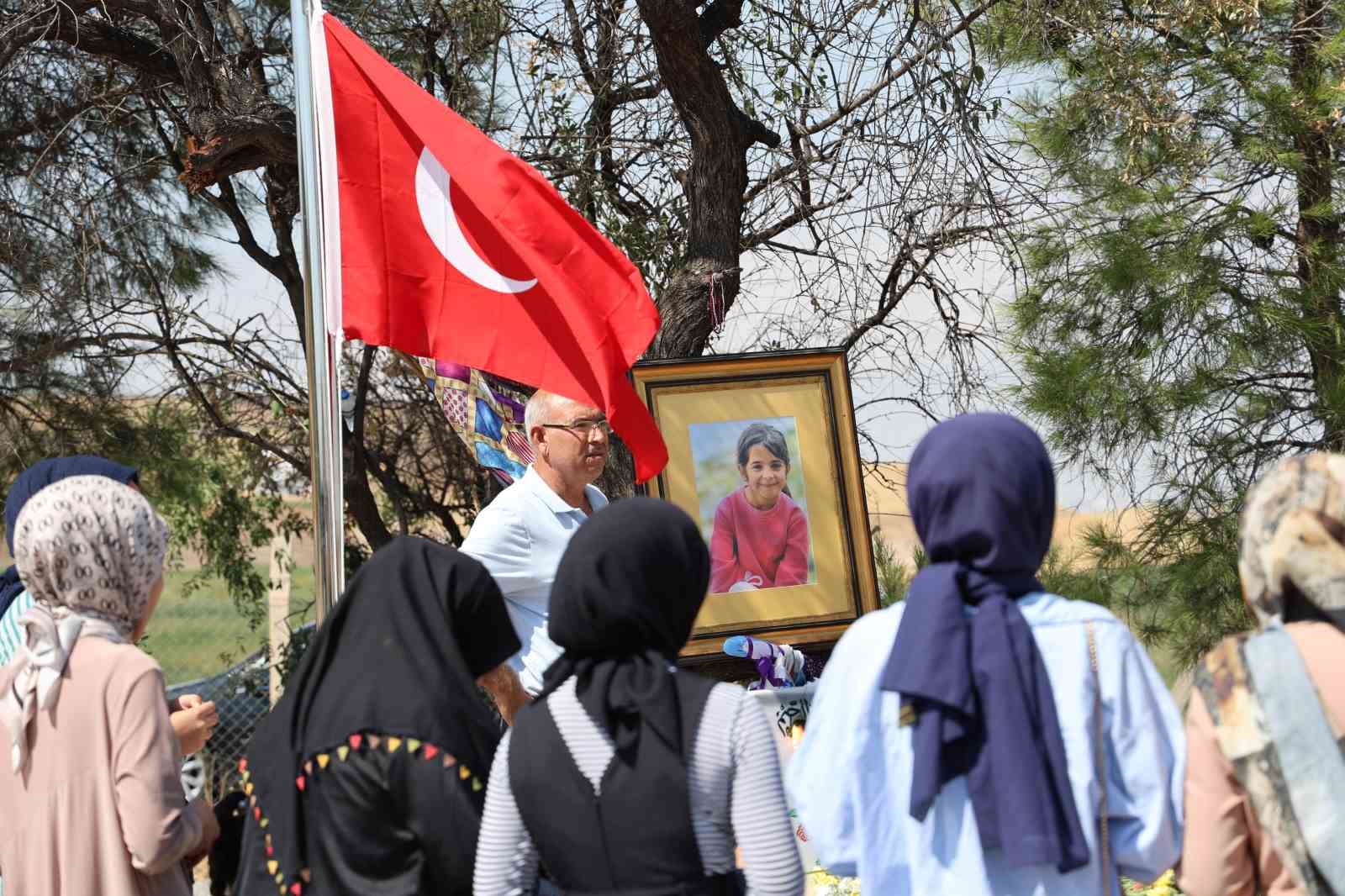 Narin’in oksijensiz bırakılarak öldürüldüğü belirlendi