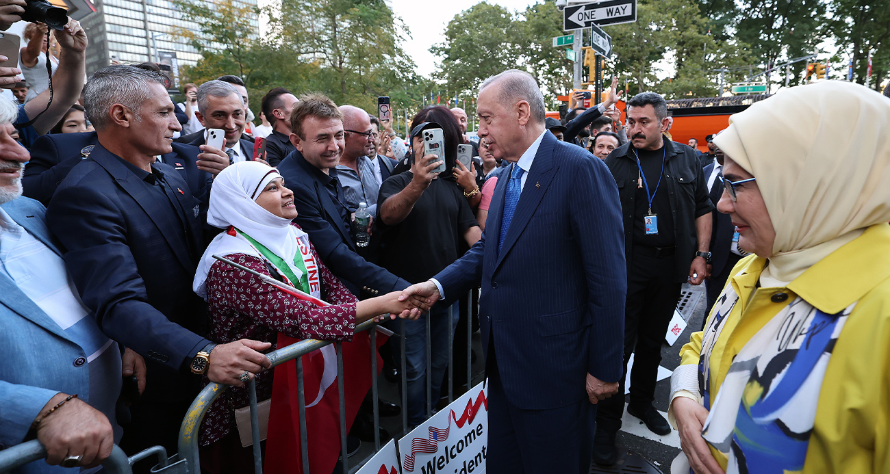 Cumhurbaşkanı Erdoğan, TÜRKEN Vakfı'nı ziyaret etti