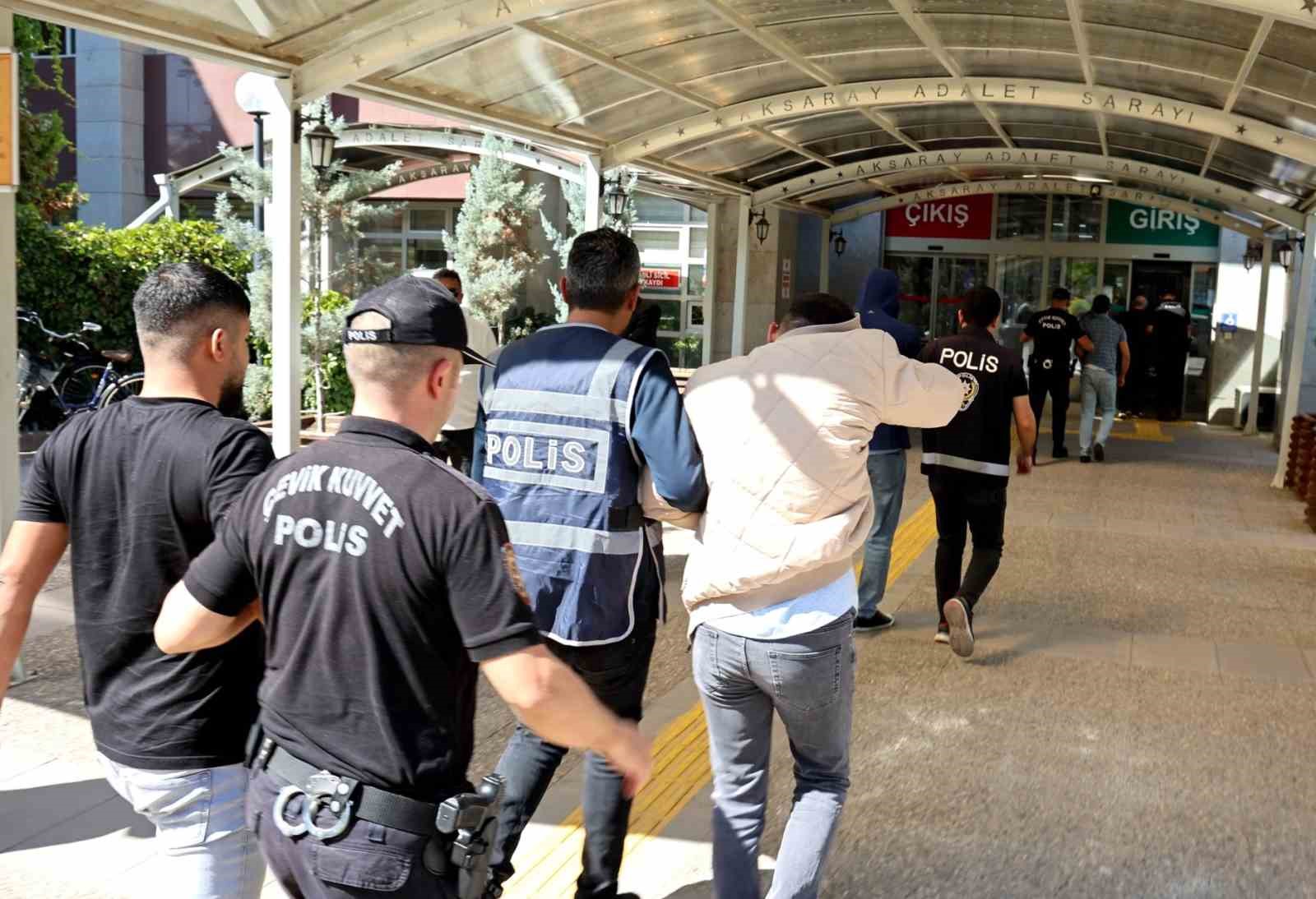 Aksaray’da kapora dolandırıcıları operasyonla yakalandı