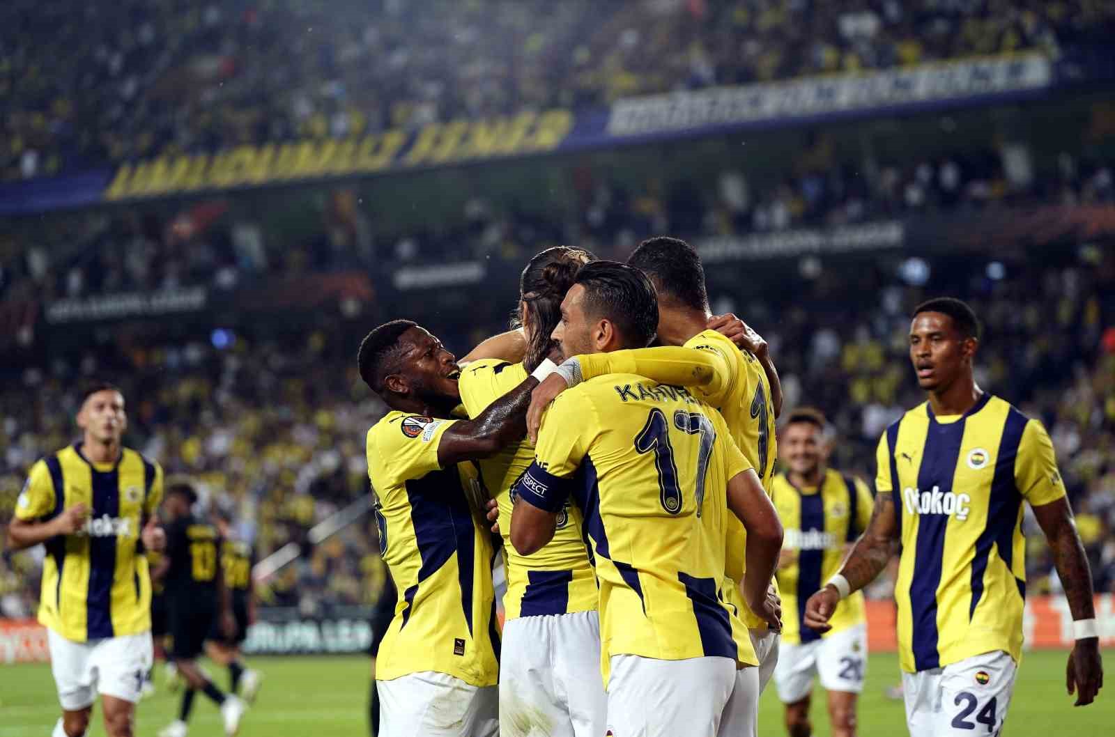 Fenerbahçe, Avrupa Ligi’ne 3 puanla başladı