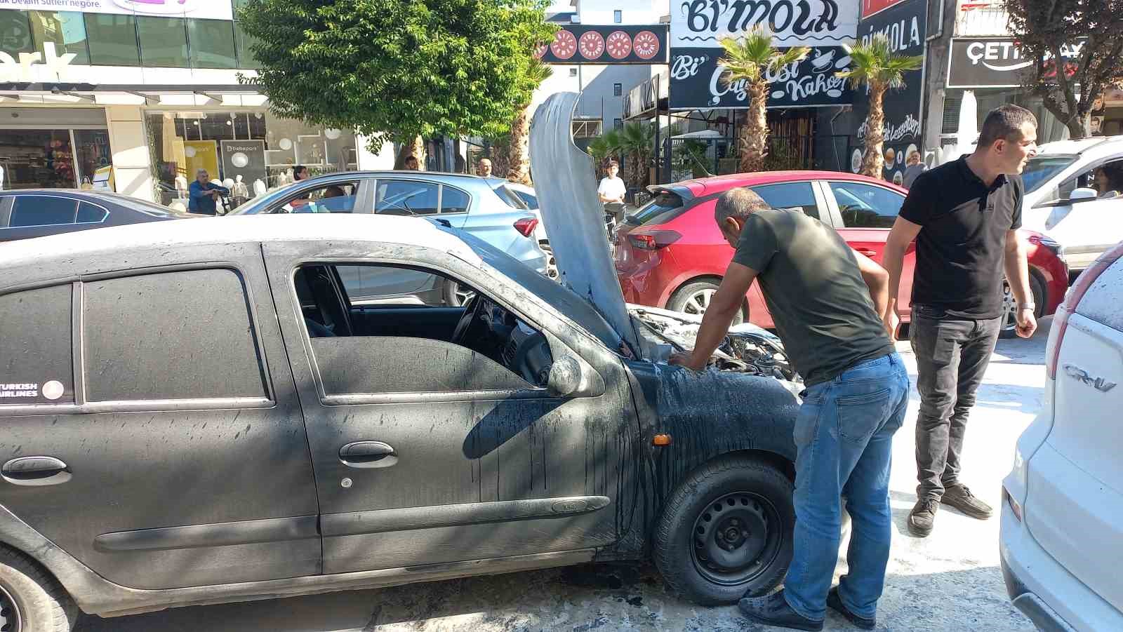 Düzce’de seyir halindeki araçta yangın