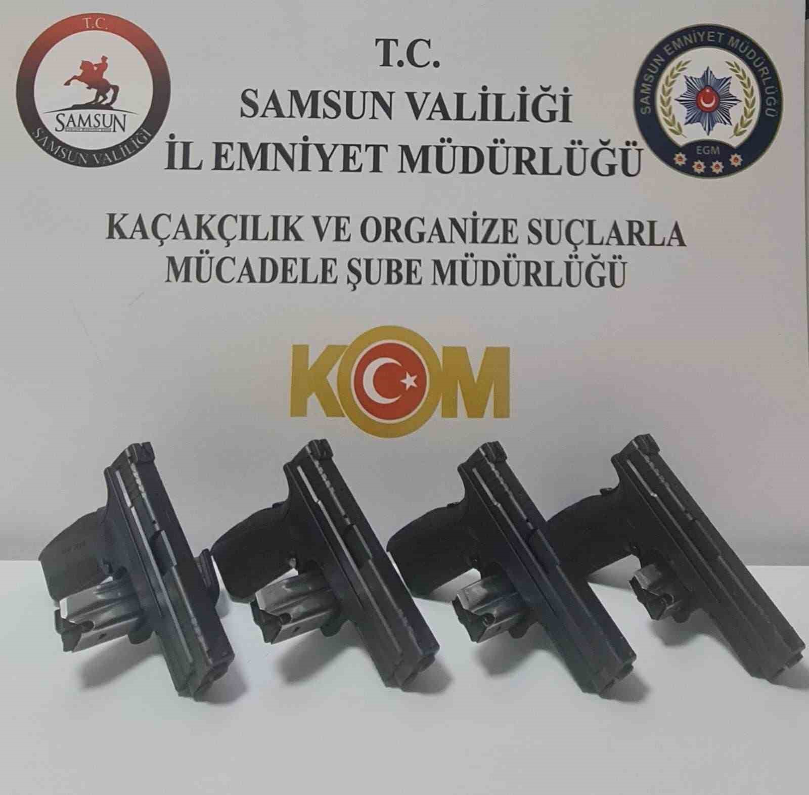 Samsun’da 2 kişi 4 adet tabancayla yakalandı