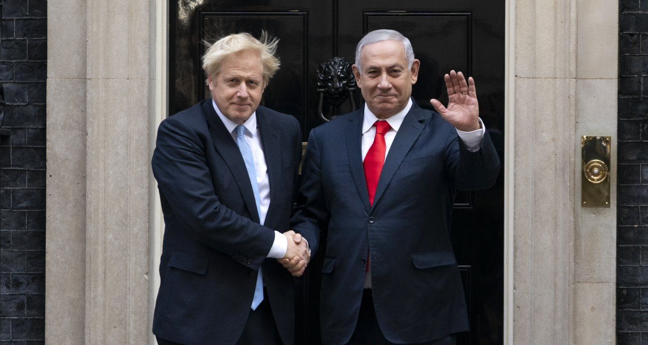 Johnson: “Netanyahu’nun kullandığı şahsi banyomda dinleme cihazı bulundu