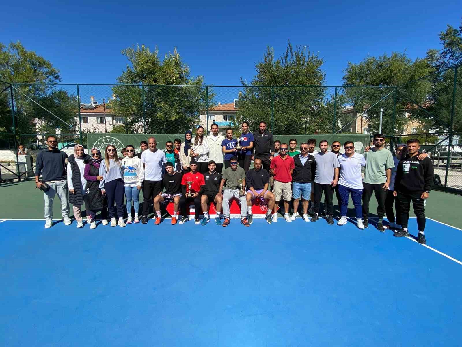 Doğu ve Güneydoğu Anadolu Tenis Ligi Erzincan’da