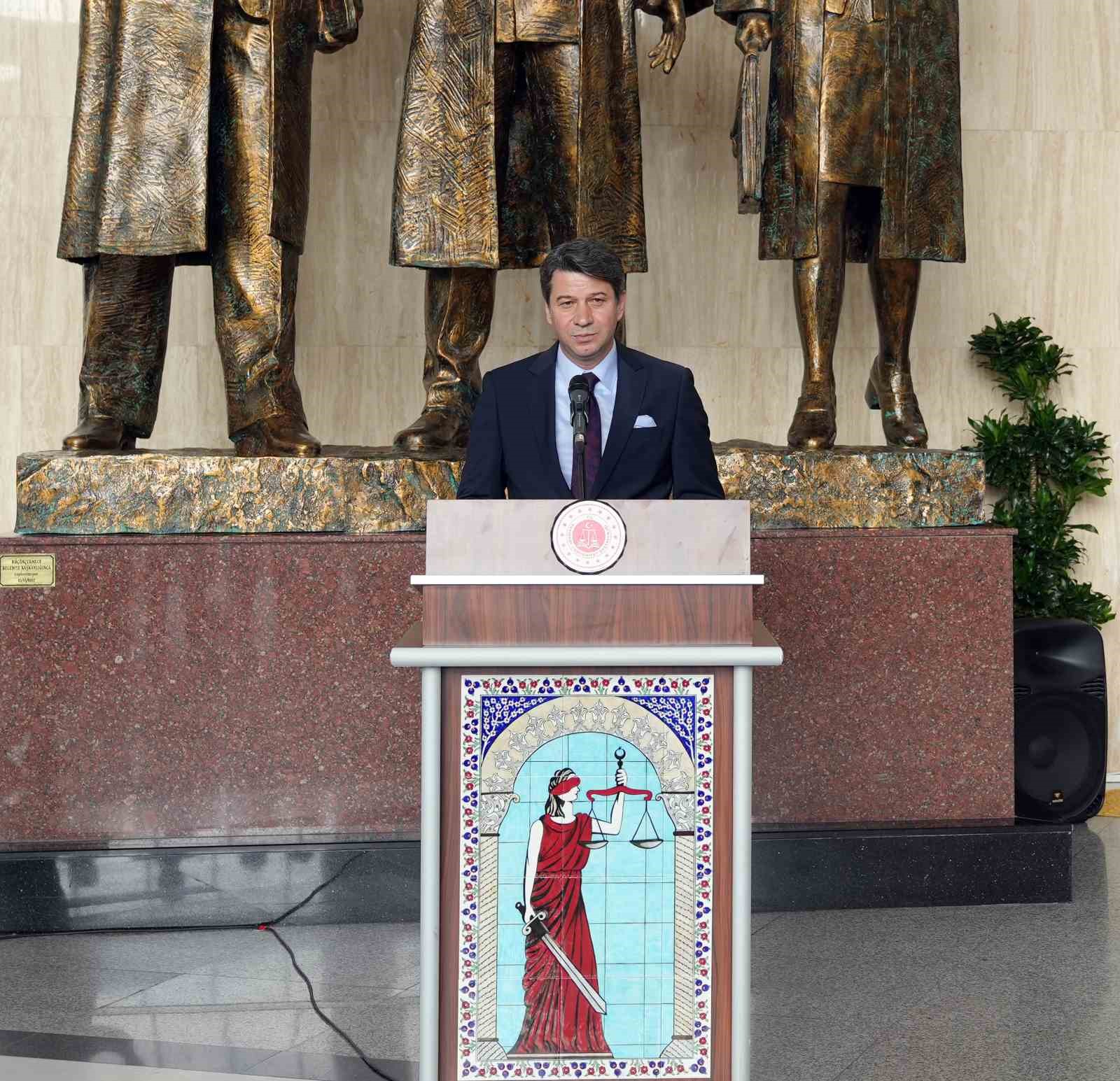 İstanbul Bölge Adliyesi Başkanlığı’na atanan Hazar Turan Alim’e Bakırköy Adliyesi’nde veda töreni