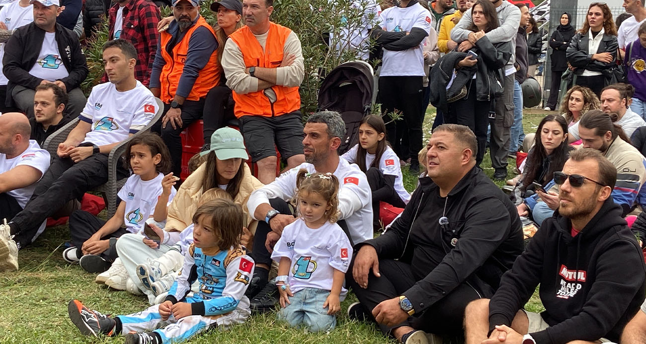 Toprak kazandı, Kenan Sofuoğlu sevindi