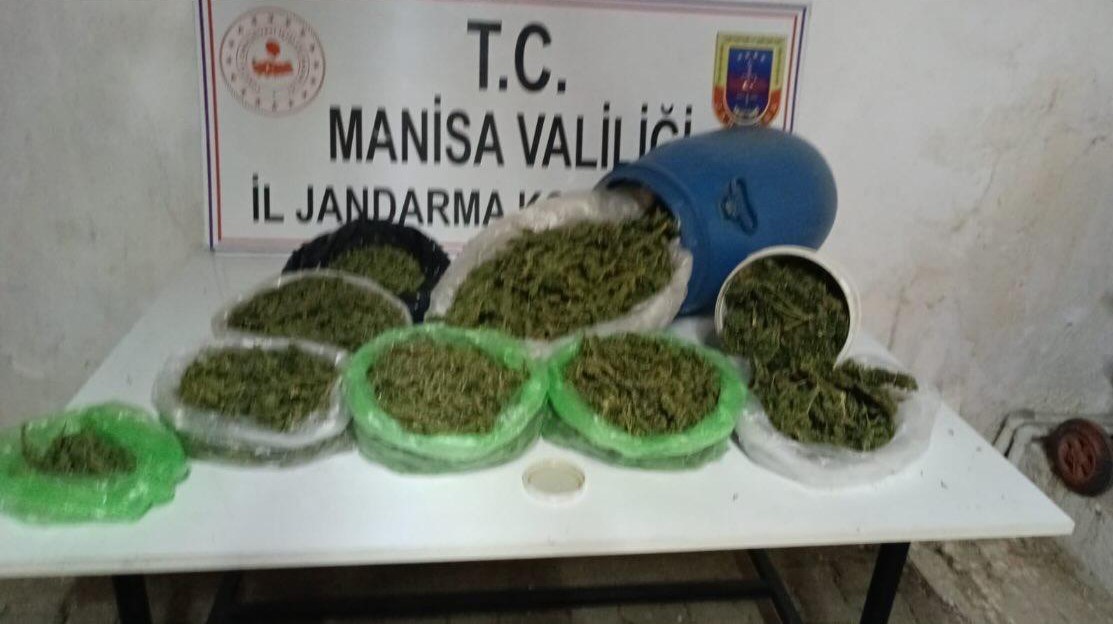 Manisa’da jandarma ekipleri uyuşturucuya geçit vermedi