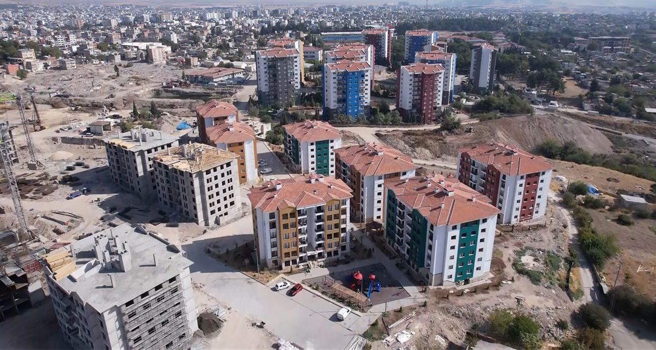 Depremzede Adıyamanlılar yeni yuvalarına geçti