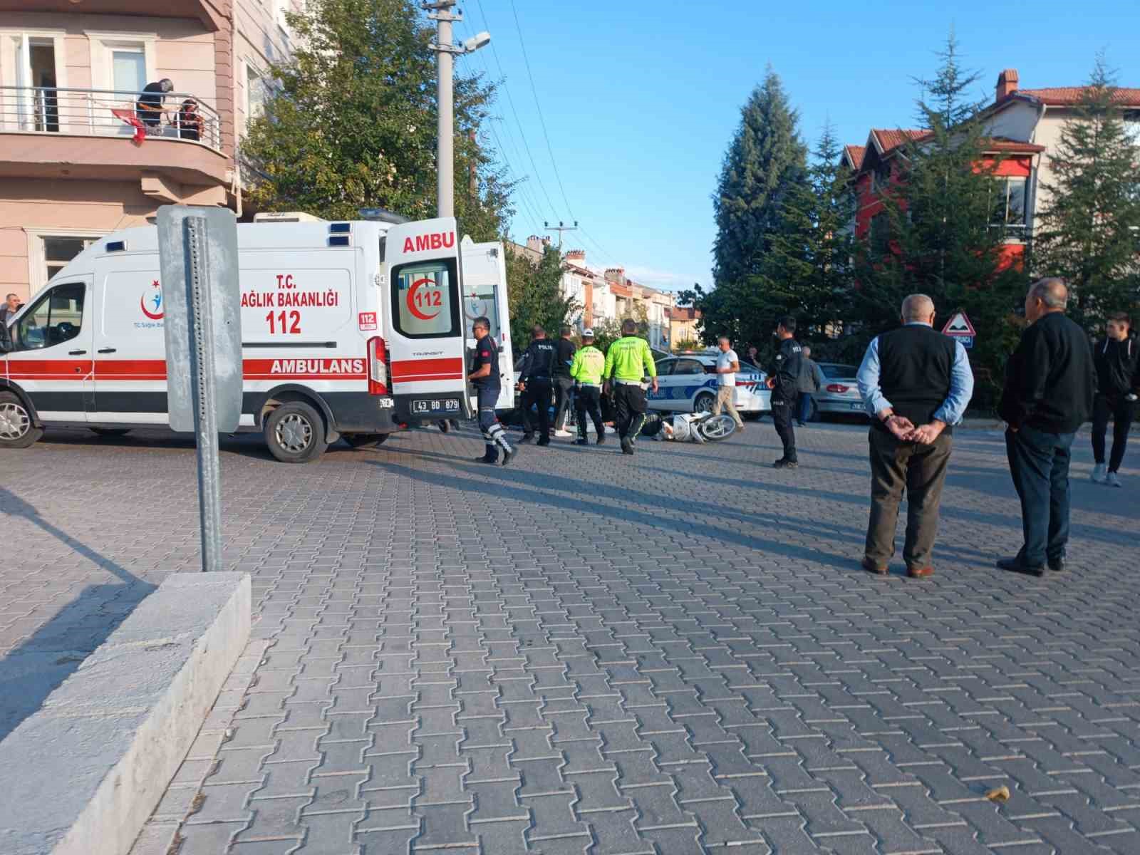 Tavşanlı’da trafik kazası, 3 yaralı