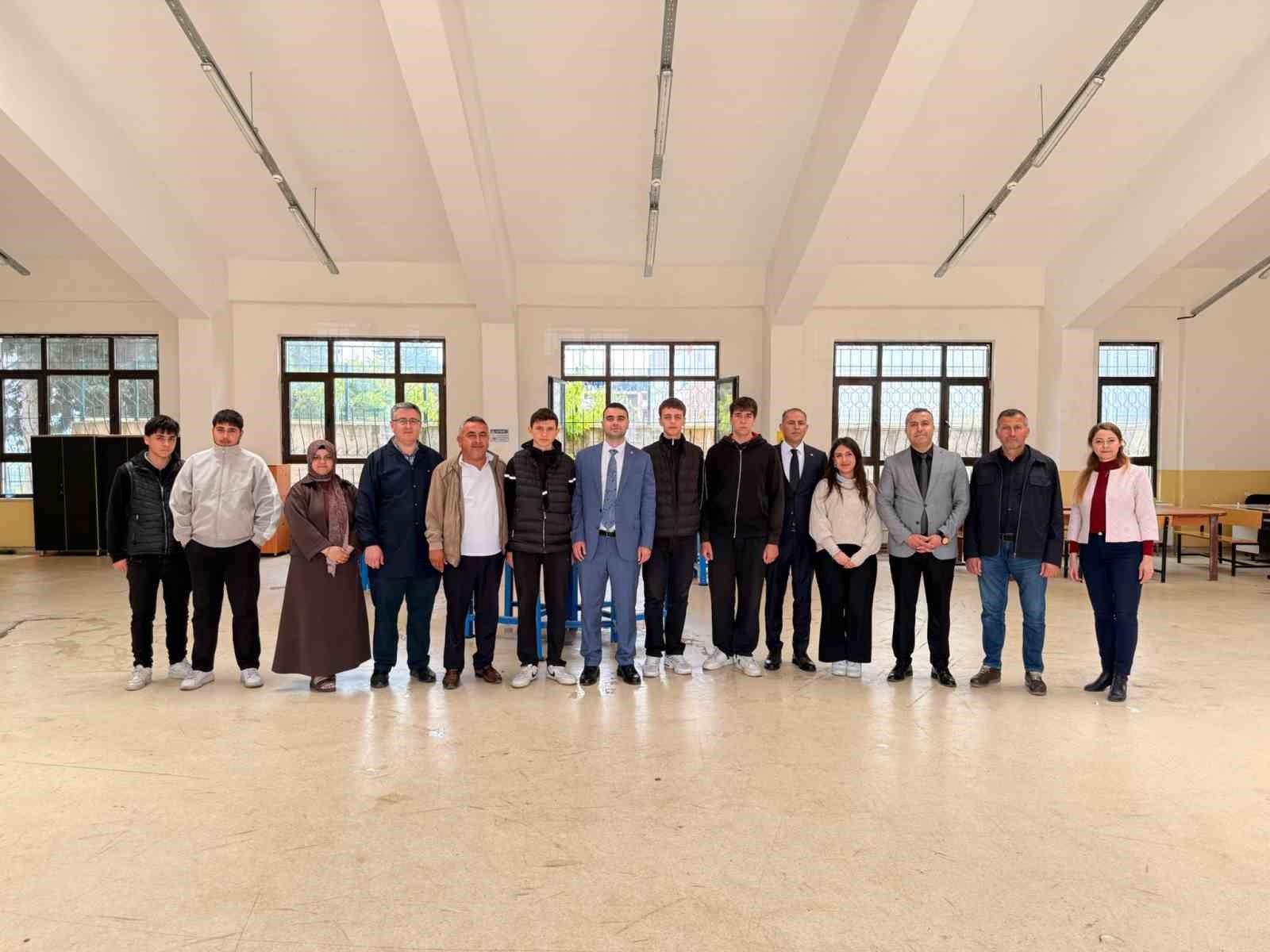bilecik-te-cnc-makineleri-ogrencilere-teslim-edildi
