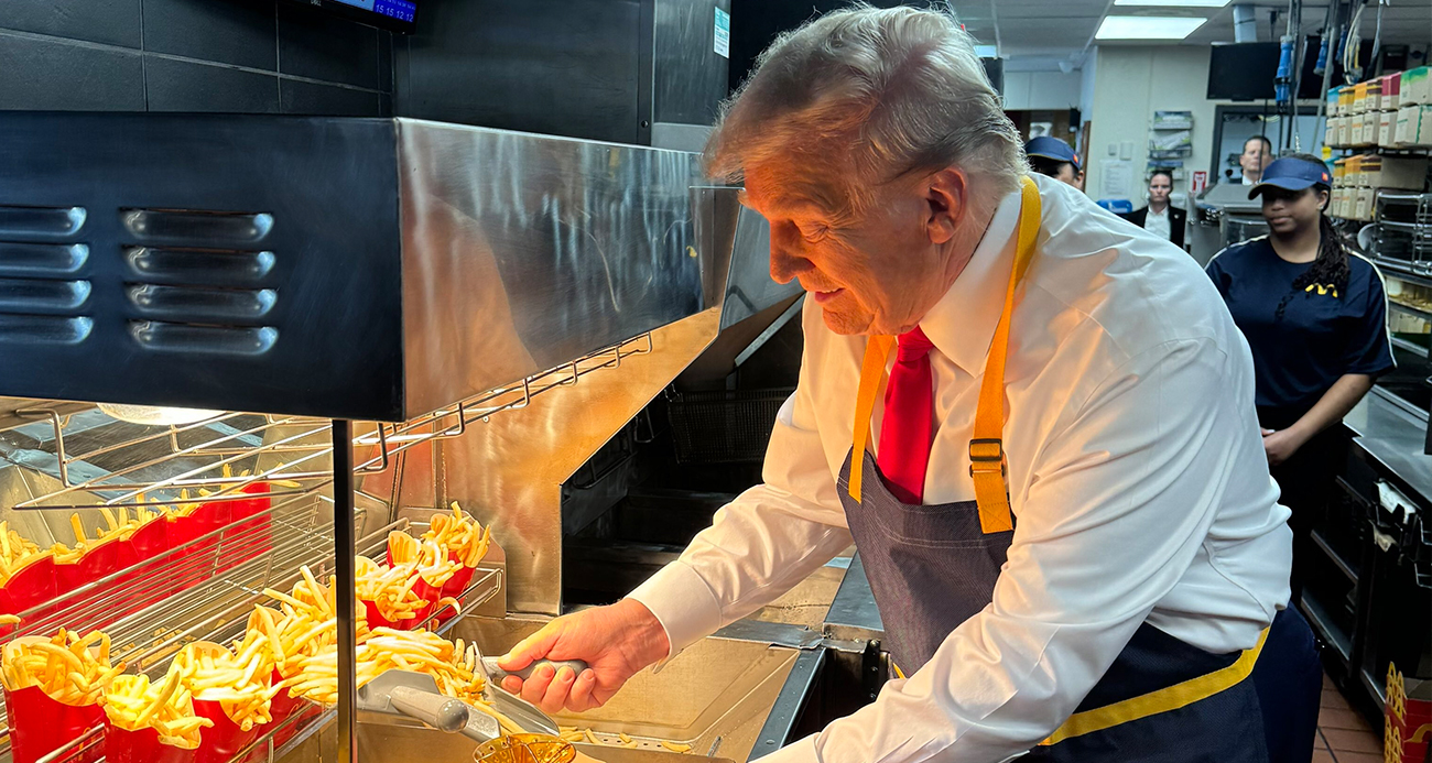 ABD başkan adayı Donald Trump hamburgercide çalıştı