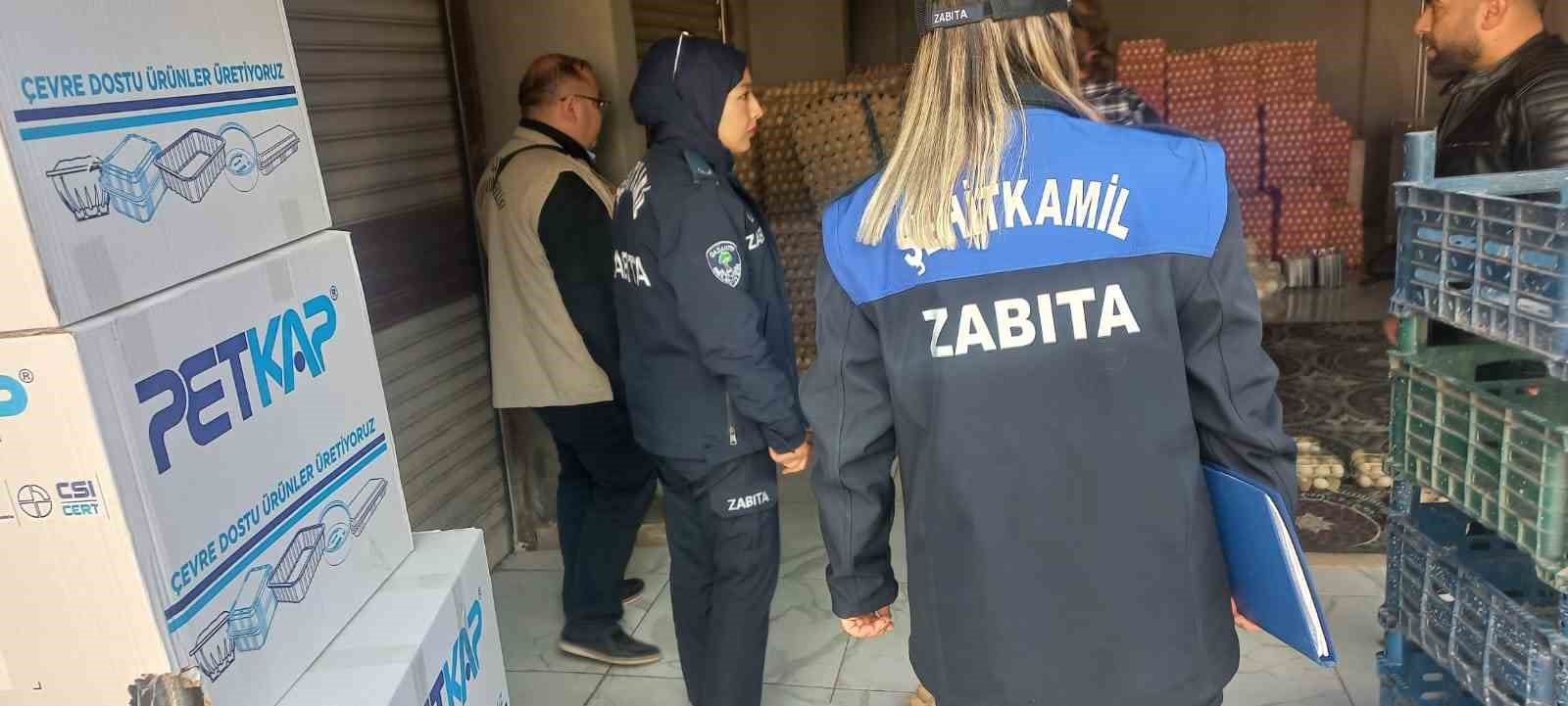 Şehitkâmil Belediyesi zabıta ekipleri göz açtırmıyor