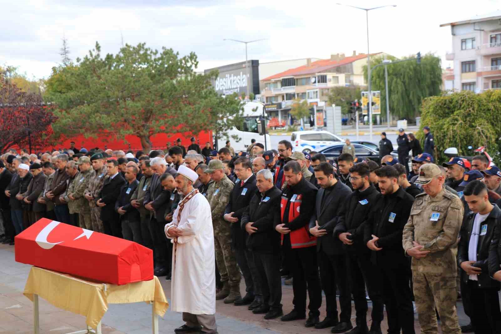 Kore Gazisi son yolculuğuna uğurlandı