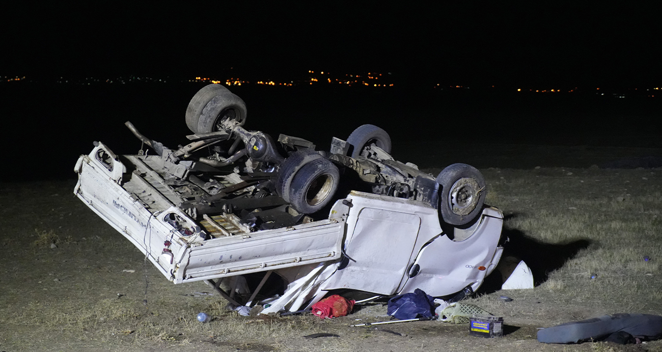 Muş’ta otomobille çarpışan kamyonet ters döndü: 5 yaralı