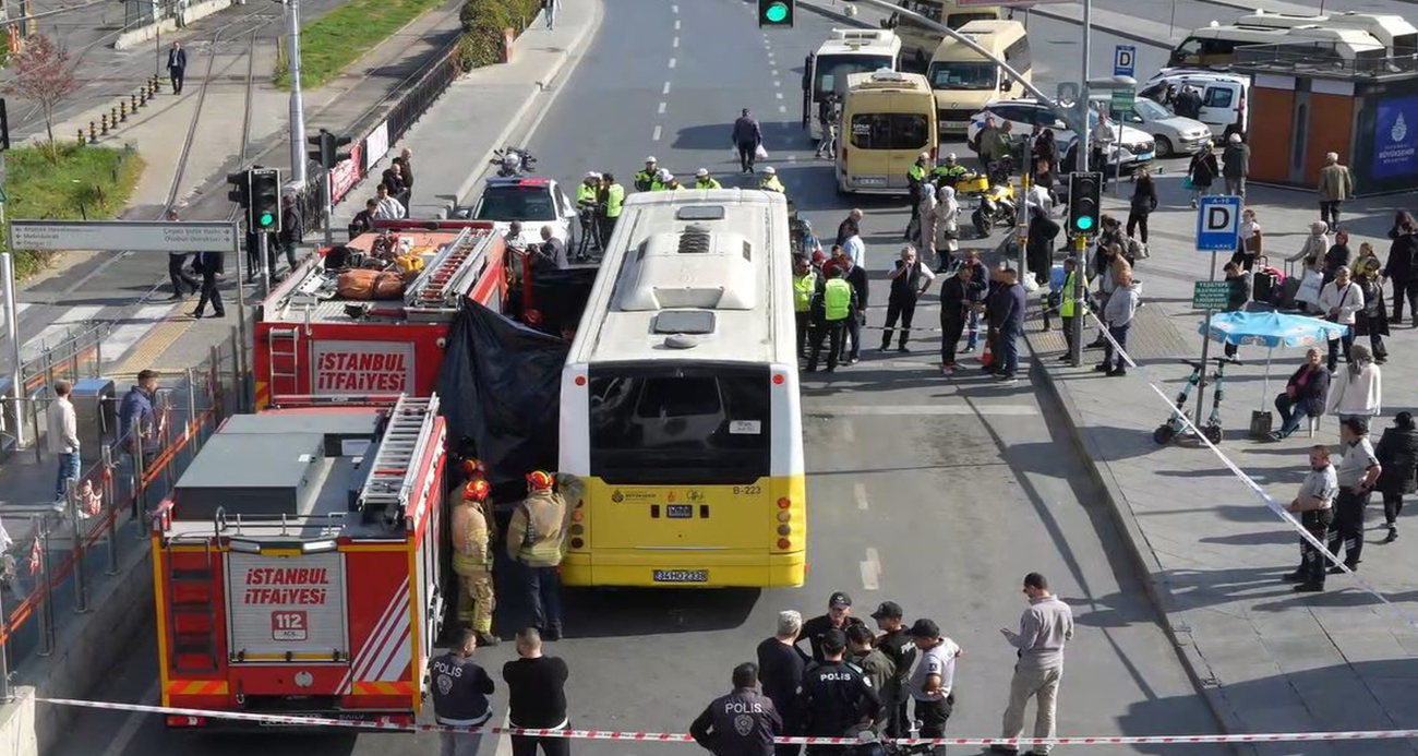 İETT otobüsü yolun karşısına geçmeye çalışan kadını ezdi