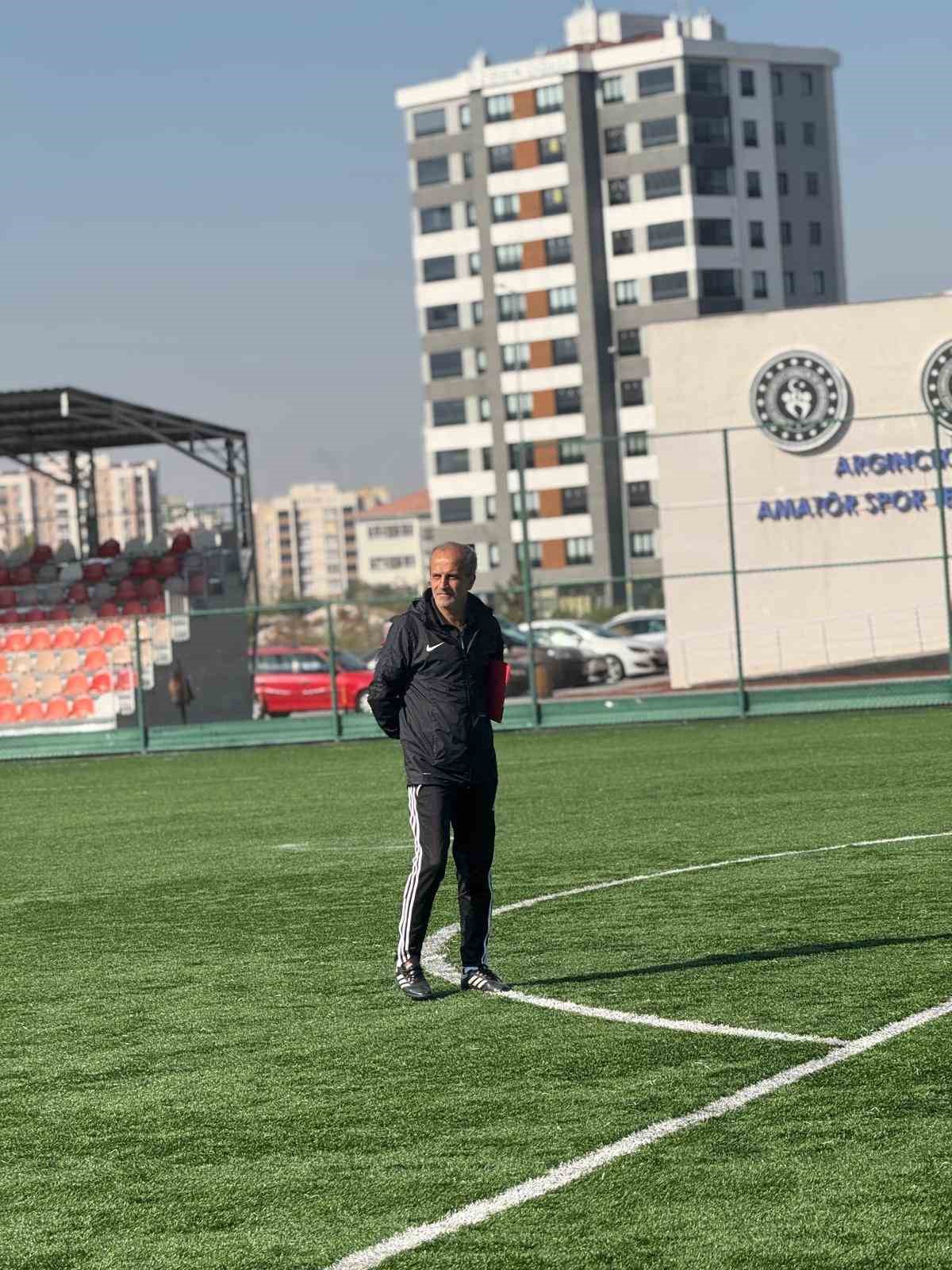 Yahyalıspor’da Hastoprakçılar dönemi başladı