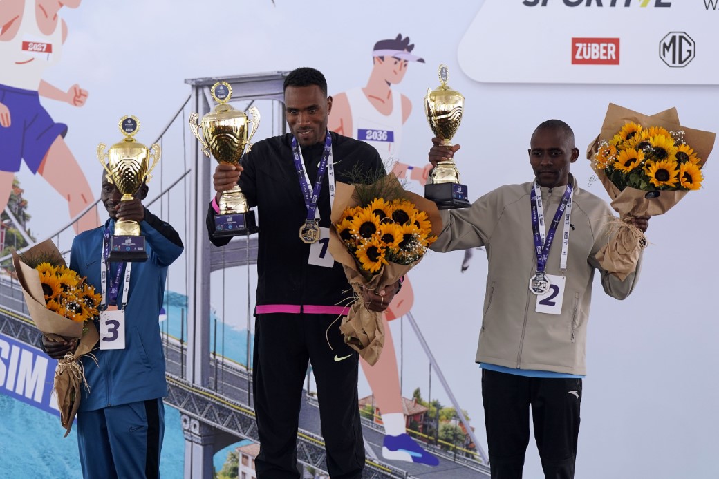 46. İstanbul Maratonu’nda kazananlar ödüllerini aldı