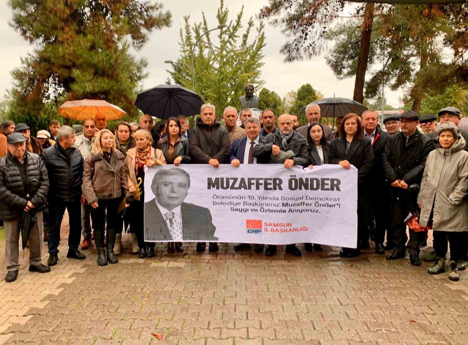 Samsun’un kurucu Büyükşehir Belediye Başkanı Muzaffer Önder, vefat yıldönümünde anıldı