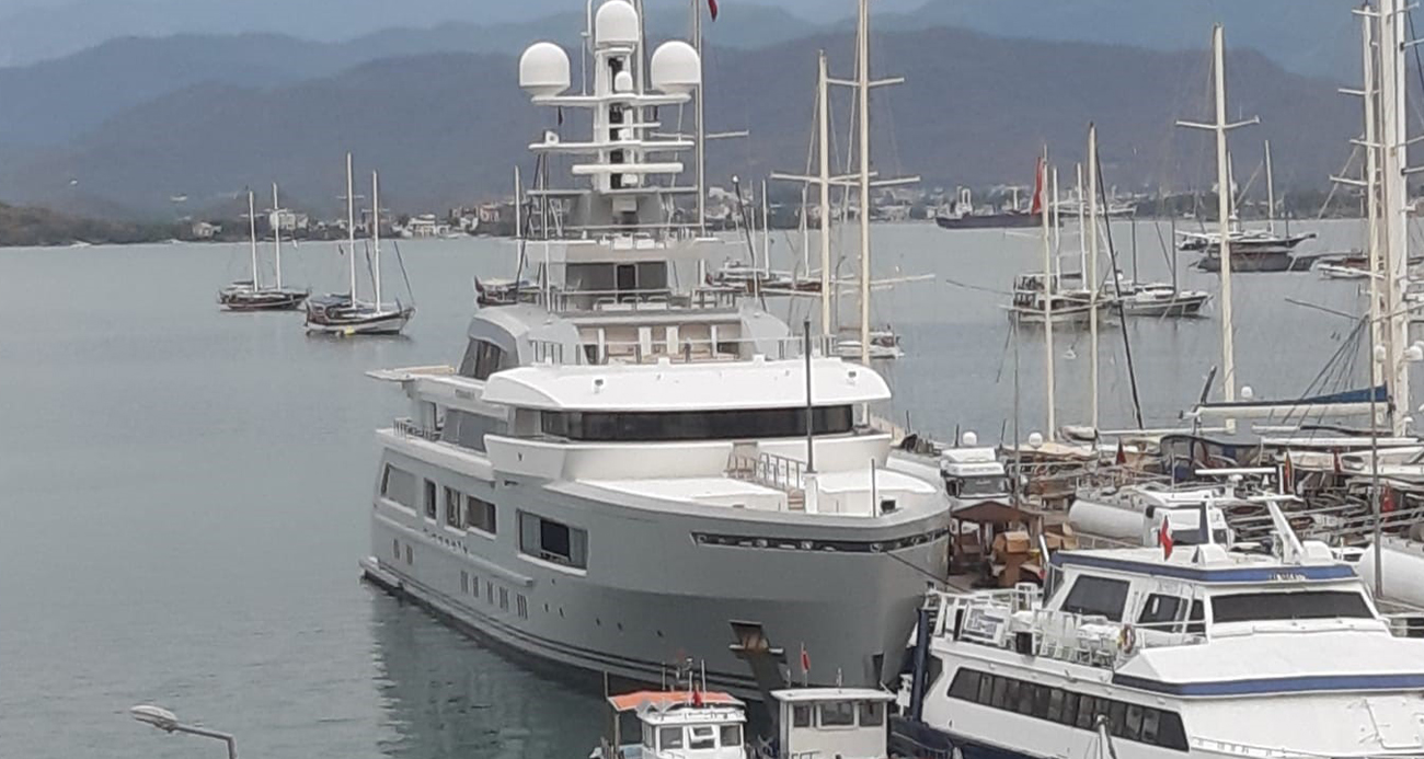 Mega yat ‘Cloudbreak’ Fethiye’de 135 bin litre yakıt aldı