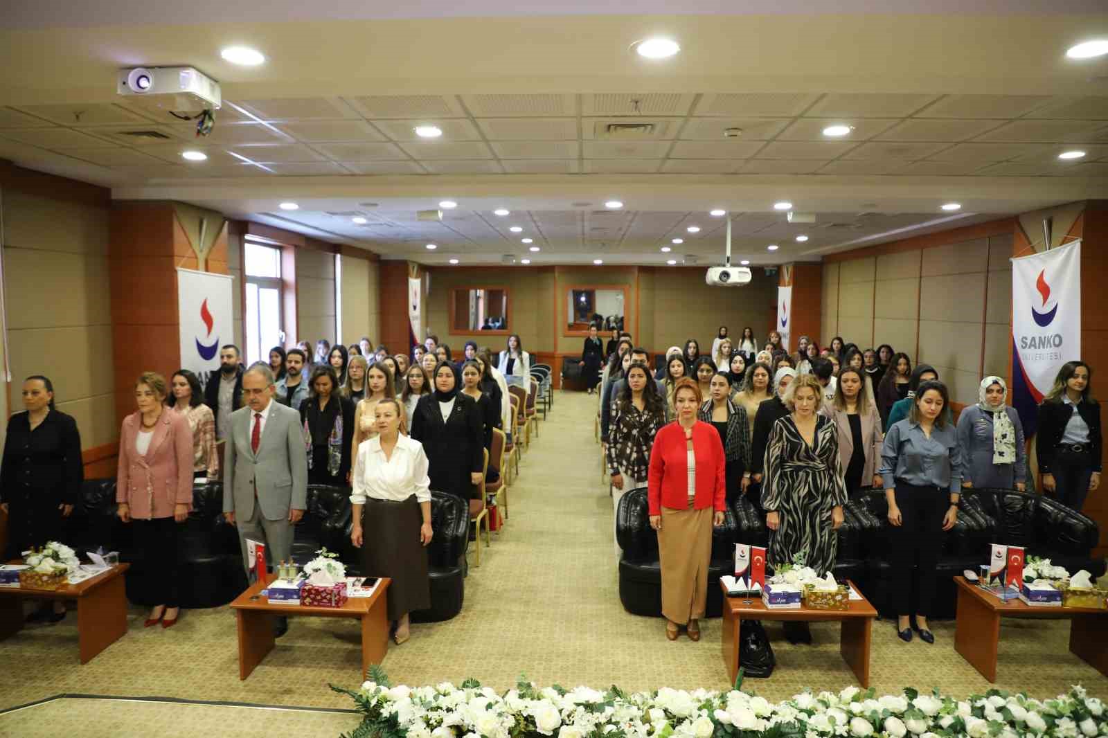 SANKO Üniversitesi’nde “Popüler Diyetler Sağlıklı mı” başlıklı panel düzenlendi