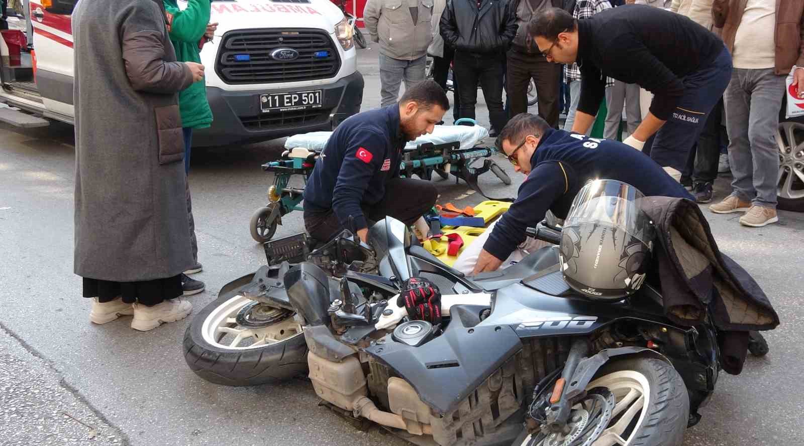 Yaralı halde yerde yatarken bile aklı motosikletindeydi